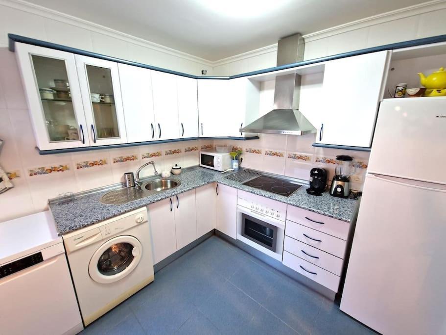 Apartamento Playa Con Terraza & Vistas Al Mar Foz Eksteriør billede